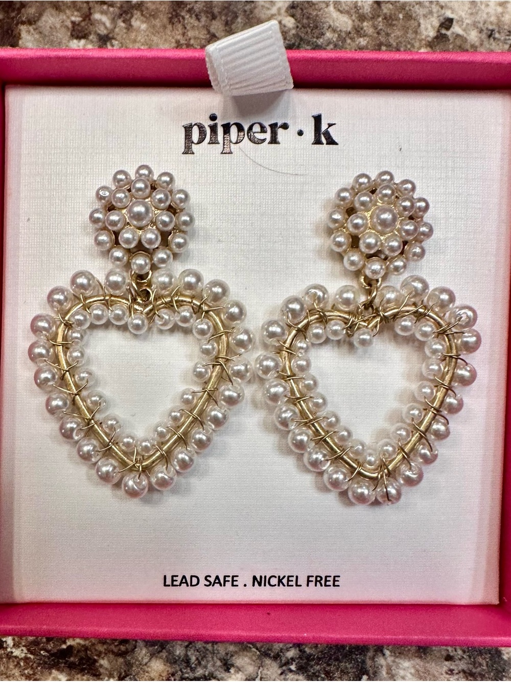 NWOT Piper•k Gold Heart Drop Earrings with White Pearls